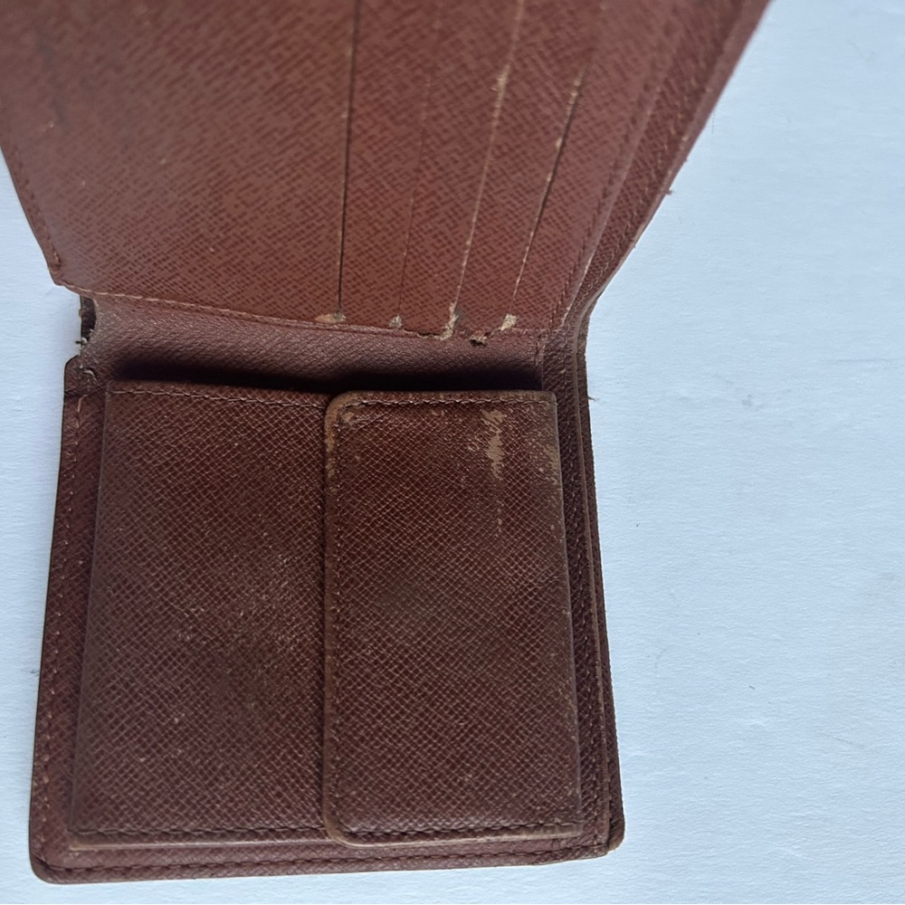 Louis Vuitton Monogram Marco Wallet - Picture 5 of 7